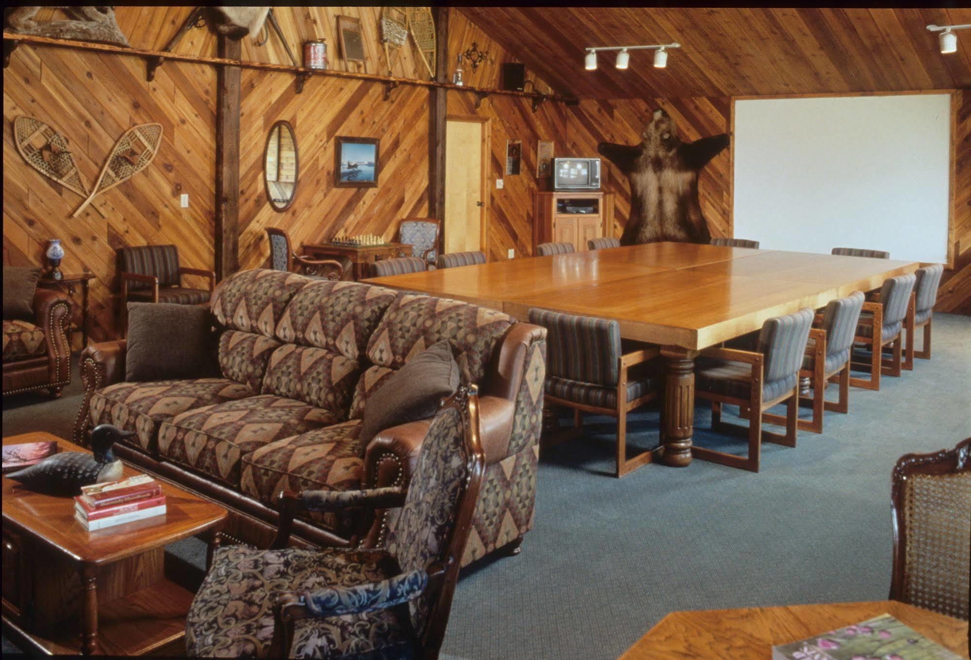 Inconnu Lodge Mcevoy Lake Extérieur photo