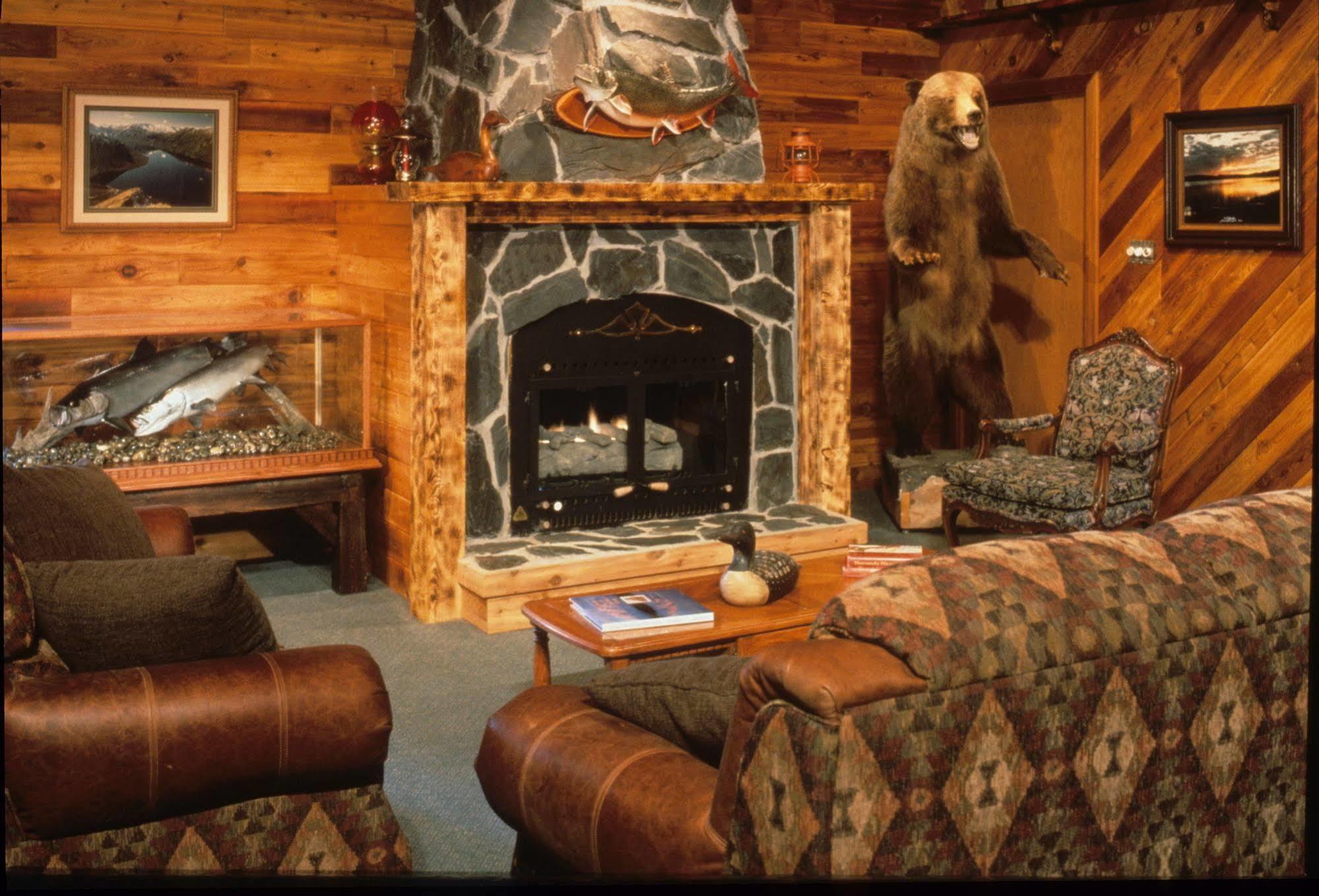 Inconnu Lodge Mcevoy Lake Extérieur photo
